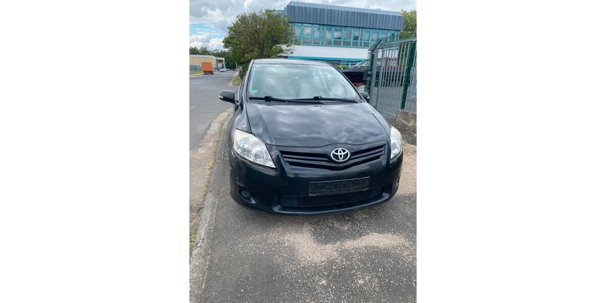 Toyota Auris 287.000 km 3.499 &euro; Hanau 63457