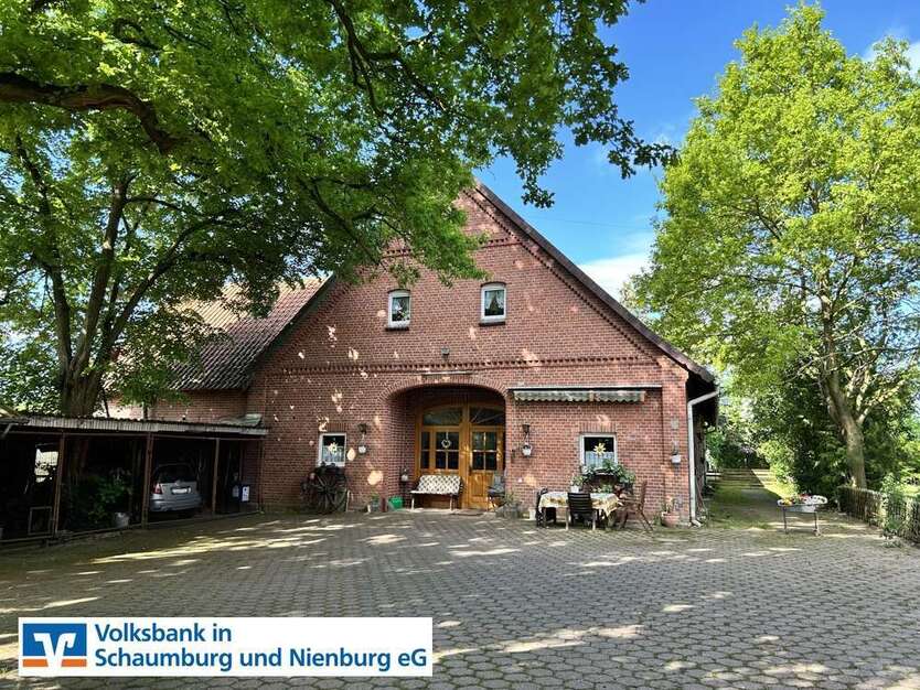 Haus zum Kaufen in Stolzenau Anemolter 209.000 € 179.6 m²