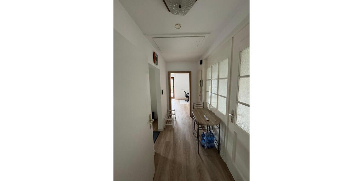 Dachgeschoßwohnung Marburg - 2 Zimmer, 48 m&sup2;, 350&euro; | Angebot:26167052