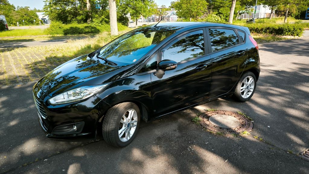 Ford Fiesta 100.020 km 8.400 &euro; Gera 07552