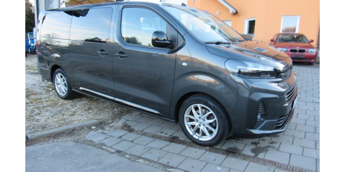 Peugeot Traveller 17.000 km 38.900 &euro; Schwarzenberg 08340