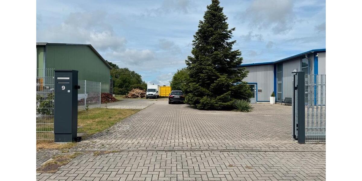 Gewerbe Halle direkt auf A28 HattenBüroWCDusche zimmer