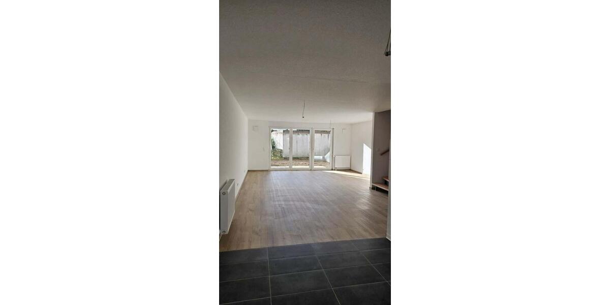 Reihenhaus Oberndorf am Neckar - 4 Zimmer, 132 m&sup2;, 1.400&euro; | Angebot:23688676