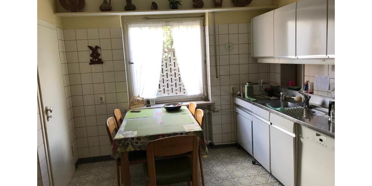 Erdgeschoßwohnung Wolfsburg Alt-Wolfsburg - 4 Zimmer, 125 m&sup2;, 1.250&euro; | Angebot:17370893