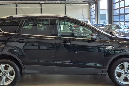 Ford Kuga 187.000 km 8.949 &euro; Geesthacht bei Hamburg 21502