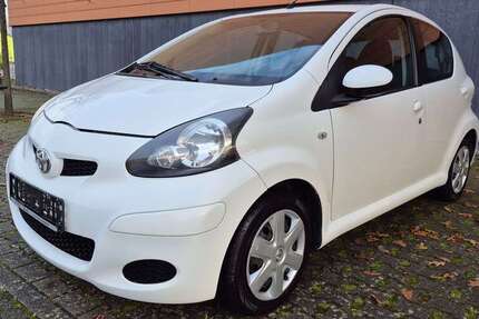 Toyota Aygo 122.000 km 3.600 &euro; Eggenstein - Leopoldshafen 76344