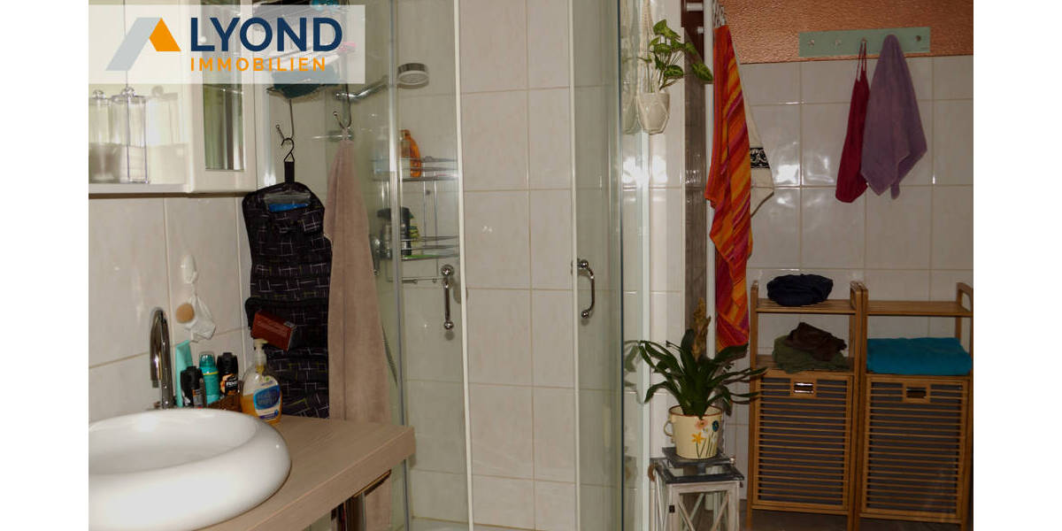 Etagenwohnung Suhl - 5 Zimmer, 135 m&sup2;, 175.000&euro; | Angebot:25819981