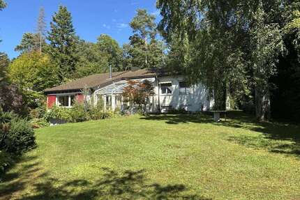 Haus zum Kaufen in Bad Dürrheim 750.000 € 285 m² 9 zimmer