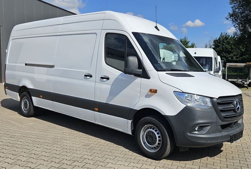 Mercedes-Benz Sprinter 49.804 km 35.105 € Halle (Westf) 33790