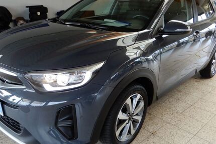 Kia Stonic 61.000 km 14.980 &euro; Syke 28857
