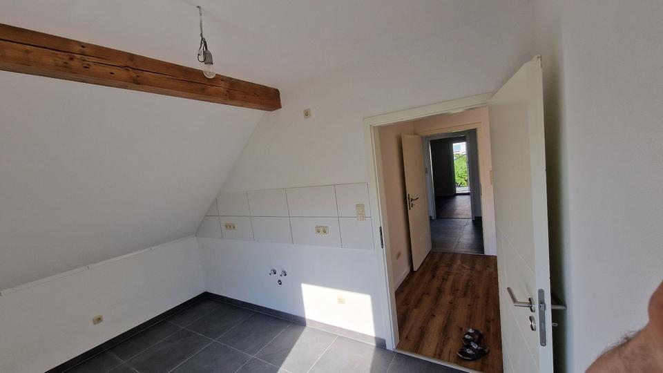 Dachgeschoßwohnung Vilshofen an der Donau - 3 Zimmer, 75 m&sup2;, 870&euro; | Angebot:26697948