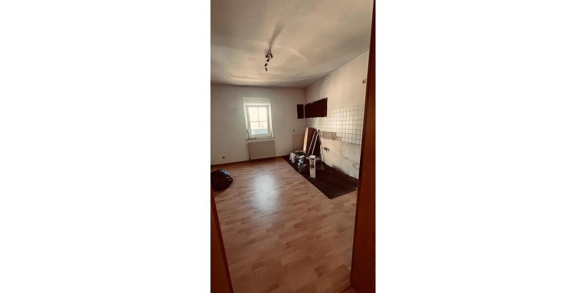 Dachgeschoßwohnung Finnentrop - 1 Zimmer, 80 m&sup2;, 650&euro; | Angebot:26380606