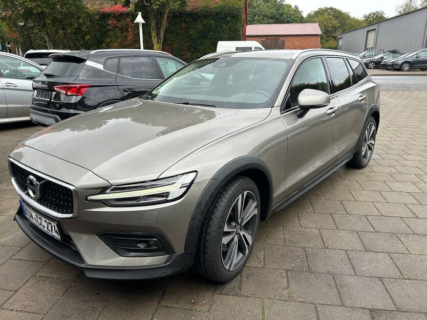 Volvo V60 101.200 km 26.985 € Weertzen 27404
