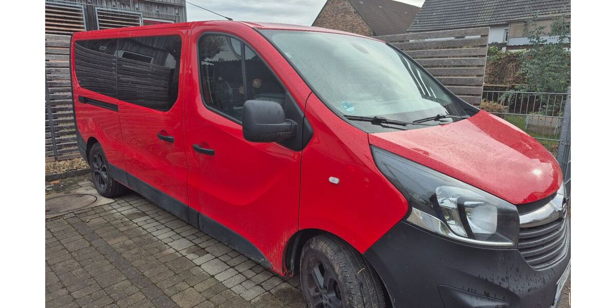 Opel Vivaro 98.000 km 21.000 &euro; Weißenhorn 89264