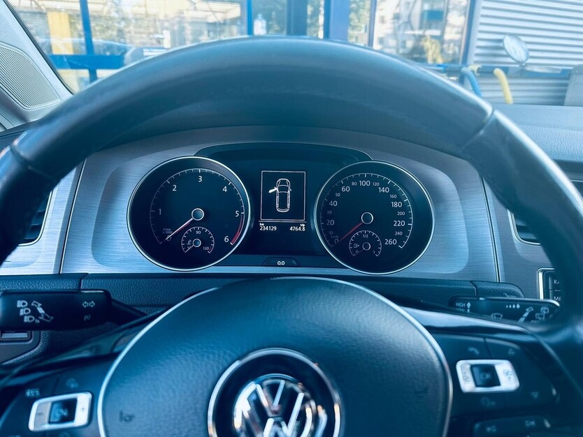 VW Golf R Variant 238.000 km 9.000 € Köln 50667