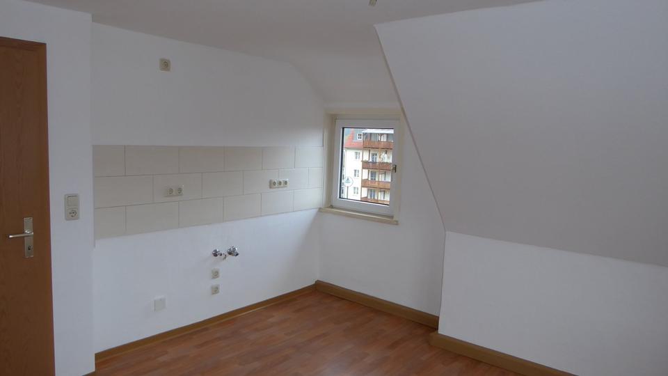 Etagenwohnung Unterwellenborn - 2 Zimmer, 35 m&sup2;, 204&euro; | Angebot:25342156