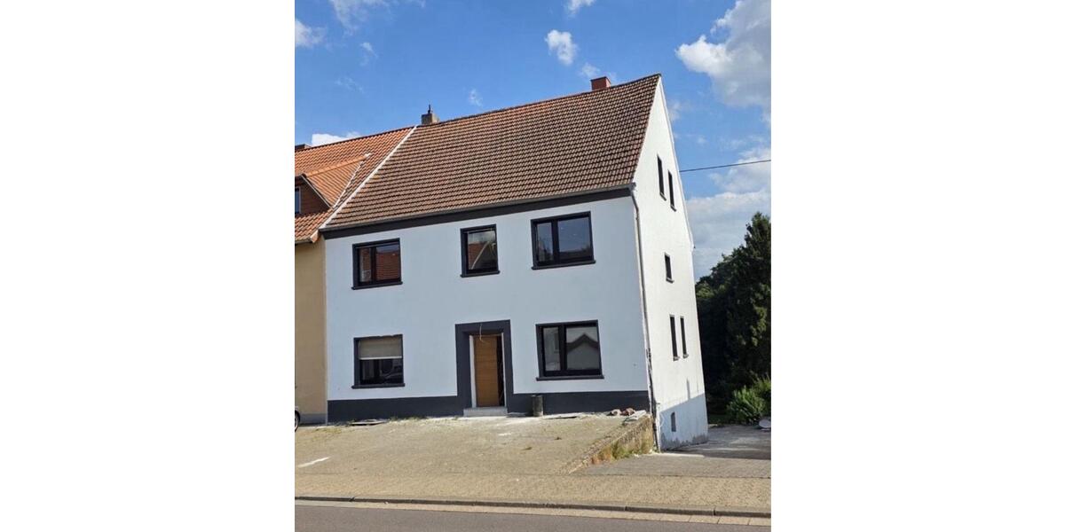 Haus zu verkaufen in Lebach Steinbach - Perfekt als Investment 8 zimmer