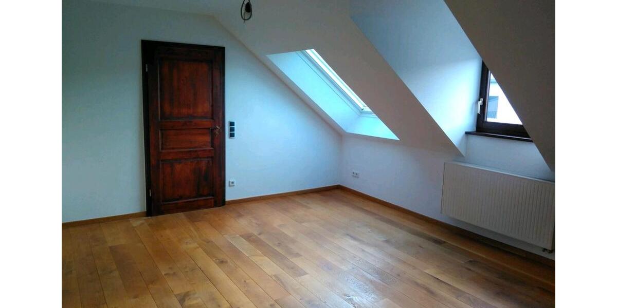 Dachgeschoßwohnung Bad Marienberg (Westerwald) - 3.5 Zimmer, 129 m&sup2;, 990&euro; | Angebot:26099029