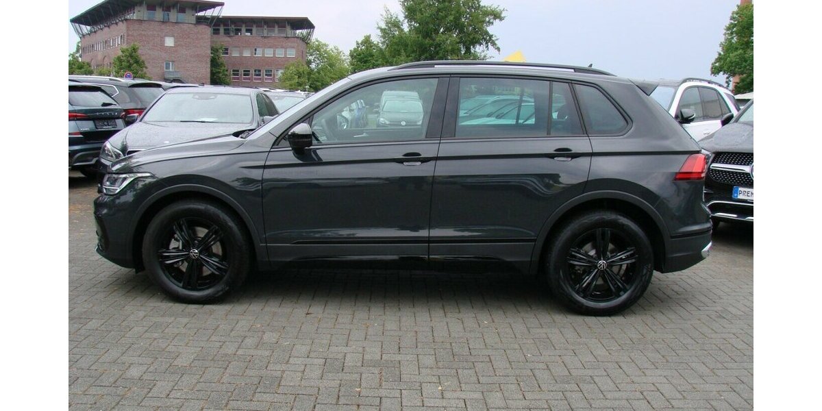 VW Tiguan 2.0TDI Urban Sport 4x4 ACC Navi LED 1.501 km 34.980 &euro; Falkensee 14612