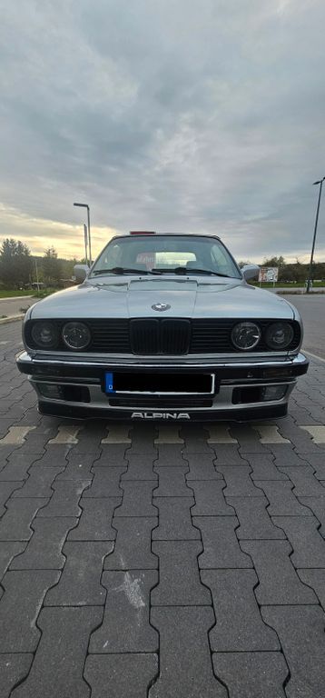 325