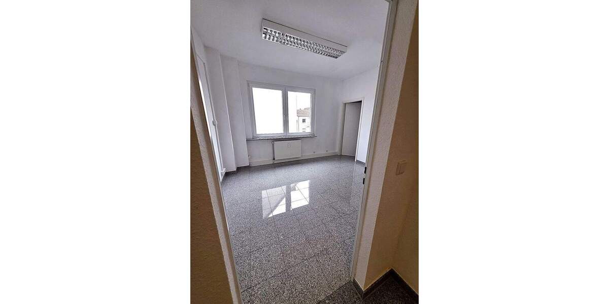 Mehrfamilienhaus, Wohnhaus Hanau Innenstadt - 4 Zimmer, 72 m&sup2;, 950&euro; | Angebot:24823660