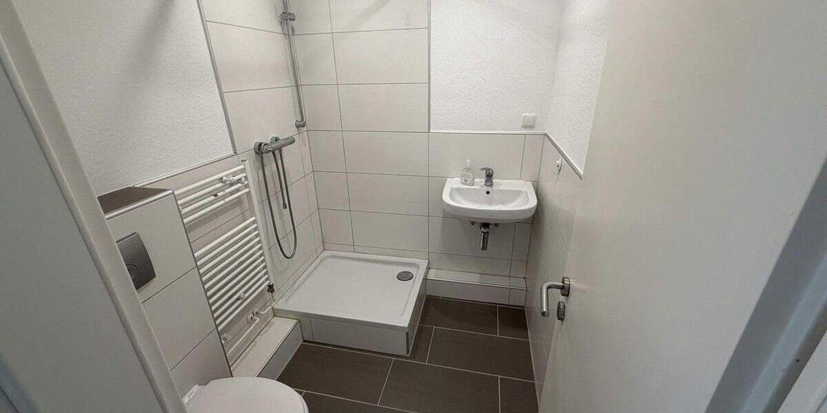 Reihenmittelhaus Hamburg Bramfeld - 3 Zimmer, 75 m&sup2;, 1.630&euro; | Angebot:25570386