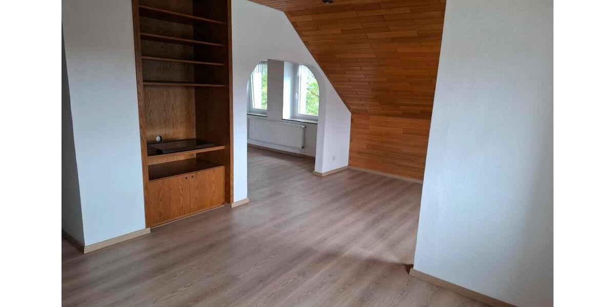 Dachgeschoßwohnung Dortmund Huckarde - 3 Zimmer, 74 m&sup2;, 560&euro; | Angebot:26291741