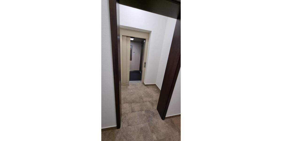Vom Aufzug direkt in die barrierearme Wohnung! 2 zimmer
