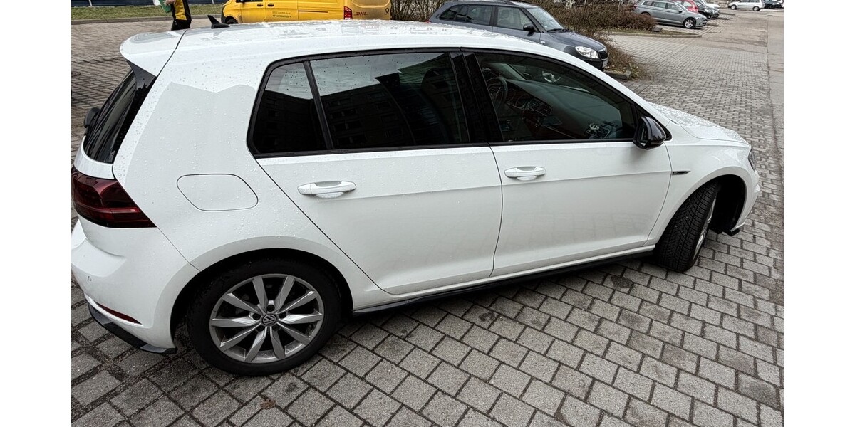 VW Golf 78.250 km 23.950 &euro; Königs Wusterhausen 15711