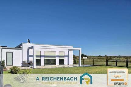 Haus zum Mieten in Löbnitz 1.400 € 93.66 m²