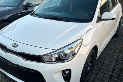 Kia Rio 52.800 km 13.500 &euro; Siegen 57074