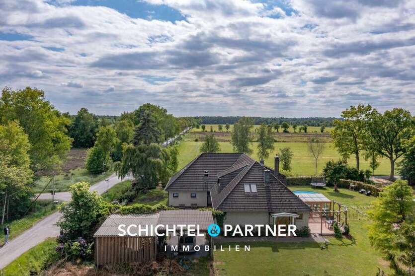 Haus zum Kaufen in Rastede 599.000 € 351.77 m²