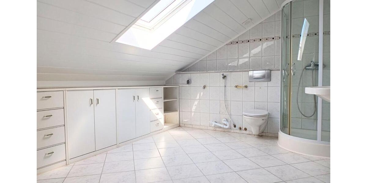 Mehrfamilienhaus, Wohnhaus Schwalbach - 4.5 Zimmer, 194 m&sup2;, 1.450&euro; | Angebot:26587800