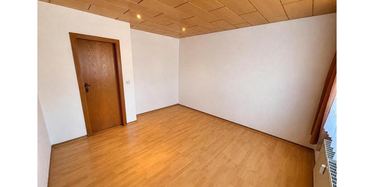 Etagenwohnung Seebach - 3 Zimmer, 61 m&sup2;, 69.000&euro; | Angebot:26675564