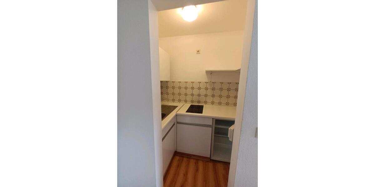 Dachgeschoßwohnung Homburg - 1 Zimmer, 21 m&sup2;, 390&euro; | Angebot:26413163