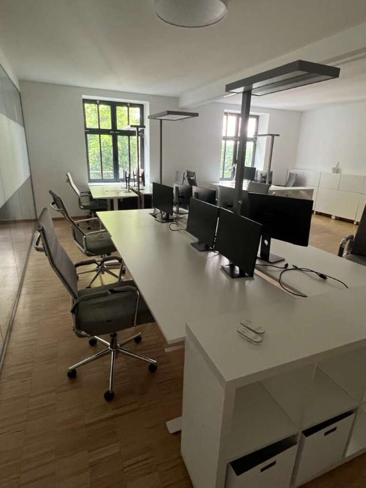 Büro in München 4.080 € 93 m²