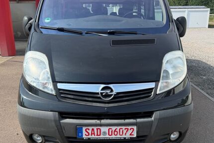 Opel Vivaro 300.755 km 5.950 &euro; bodenwöhr 92439