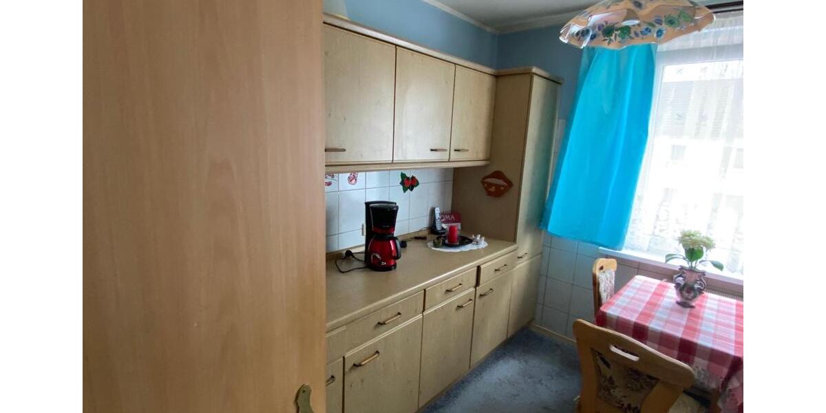 Absolut voll möblierte 3 Zimmer Wohnung Küche EBK TV E Geräte 3 zimmer