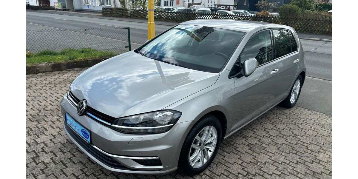VW Golf 114.800 km 14.490 &euro; Lahntal/Sterzhausen 35094
