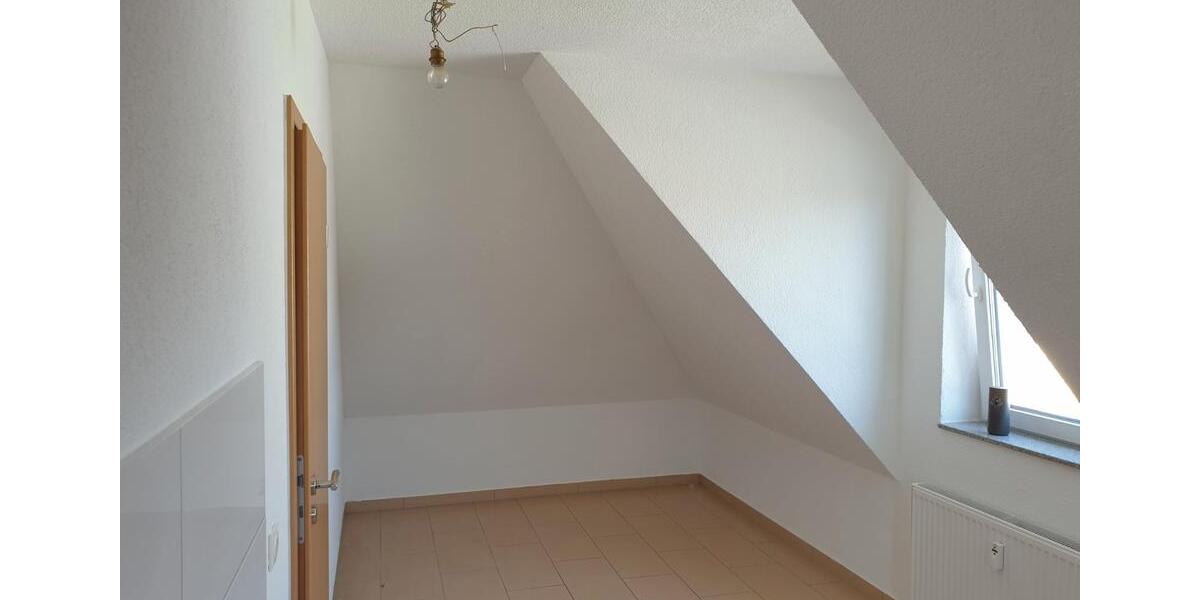 Dachgeschoßwohnung Worms Vororte Südwest - 2 Zimmer, 60 m&sup2;, 700&euro; | Angebot:26367775