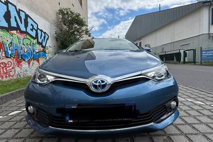 Toyota Auris 43.588 km 14.999 &euro; Berlin 10969