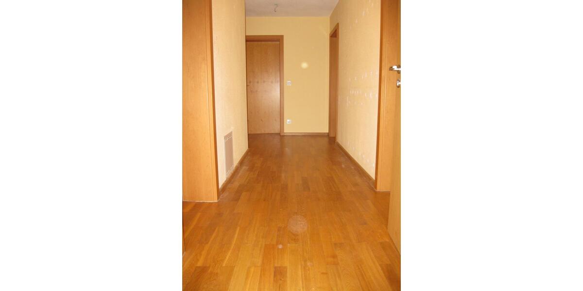 Etagenwohnung Peißenberg - 3 Zimmer, 85 m&sup2;, 1.100&euro; | Angebot:25945369
