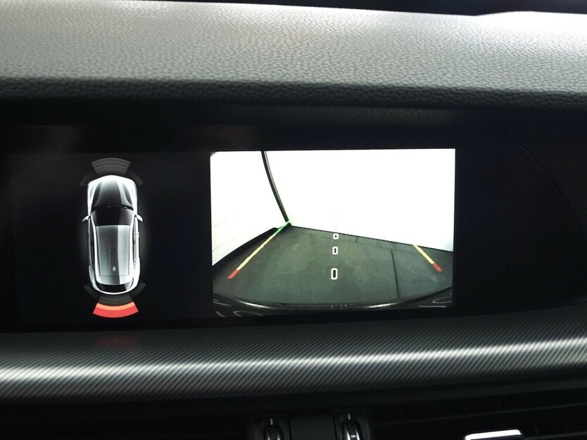 Stelvio 2.2 D Q4 AT Veloce ACC Vollleder