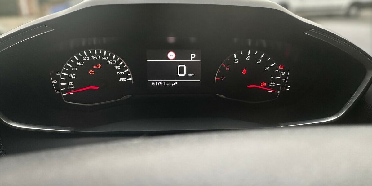 Peugeot 208 Active Pack 71.750 km 12.995 &euro; Meißen 01662