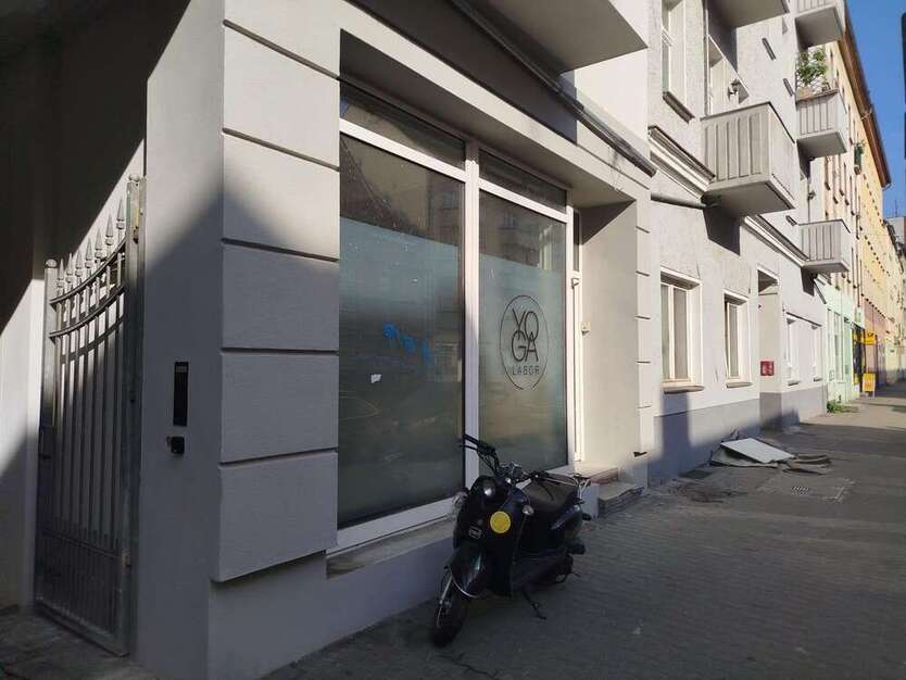 Einzelhandel in Berlin 1.525 € 57 m²