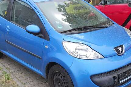 Peugeot 107 173.521 km 2.499 &euro; Bickenbach 64404