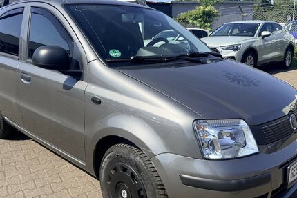Fiat Panda 1.2 8V Active/AHK/Scheckh/Klima/29tkm!! 29.200 km 4.590 &euro; Frankfurt 60386