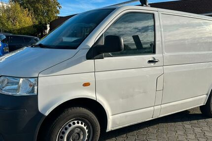 VW T5 Transporter 244.000 km 5.700 &euro; Berlin-Spandau 13585