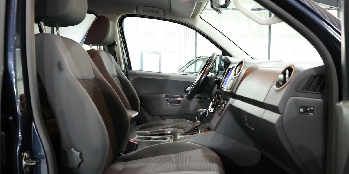 VW Amarok 2.0 TDI DSG HIGHLINE DC 4M / XENON, AHK 177.000 km 20.444 &euro; Hamm 59077