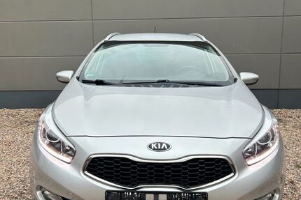 Kia ceed Sportswagon 136.000 km 5.500 € Duisburg 47239